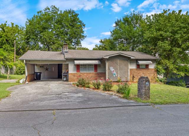 Property at 211 Pike Street St, Athens, TN 37303, 2 beds, 1.5 baths