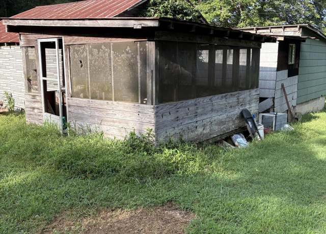 Property at 163 Corman Ln, Benton, TN 37307, 2 beds, 1 bath