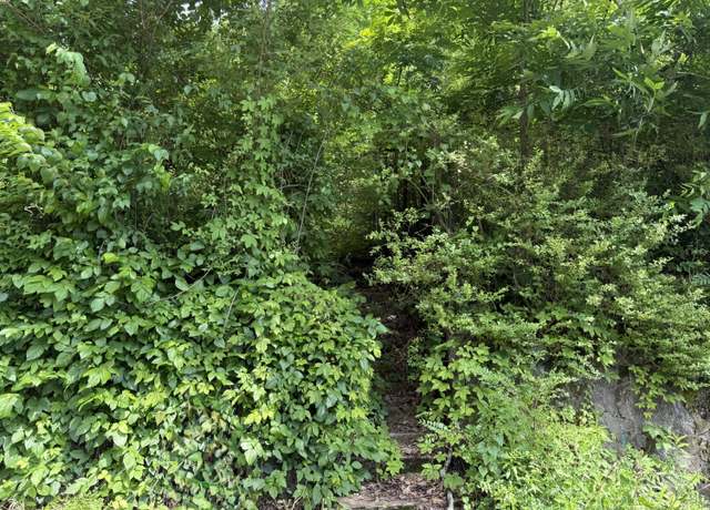 Property at 365 Fair St SE, Cleveland, TN 37311