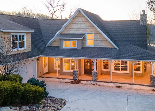 Property at 627 Windsor Ln, Jacksboro, TN 37757, 7 beds, 7 baths