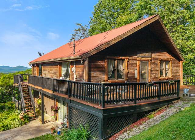 Property at 151 Townview Dr, Tellico Plains, TN 37385, 4 beds, 2.5 baths
