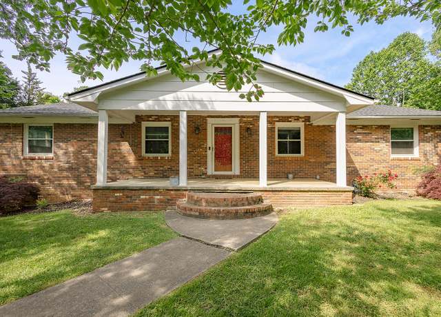 Property at 8205 Cricket Rd, Powell, TN 37849, 4 beds, 2 baths
