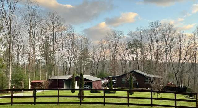 Photo of 450 Lick Hollow Dr, Grandview, TN 37337