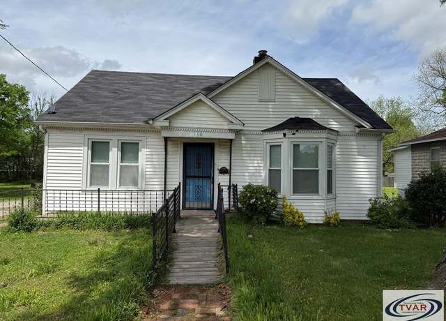 Property at 118 West End Ave, Mckenzie, TN 38201, 3 beds, 2 baths