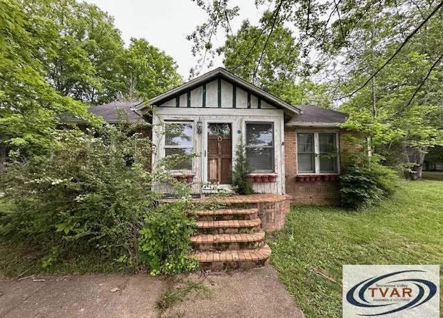 Property at 170 N Forrest Ave, Camden, TN 38320, 3 beds, 2 baths