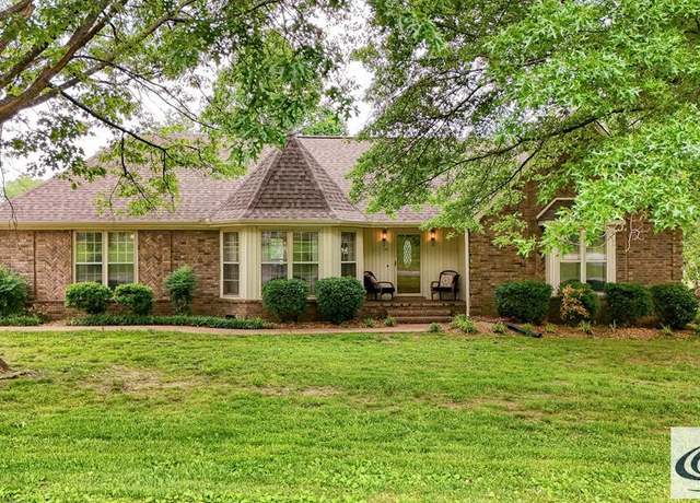 Property at 178 Diamond Dr, Mckenzie, TN 38201, 3 beds, 2.5 baths