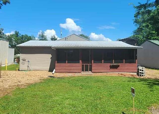 Property at 29 Atwill Dr, Springville, TN 38256, 2 beds, 1.5 baths