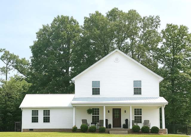 Property at 285 Tom White Rd, Big Sandy, TN 38221, 3 beds, 2.5 baths