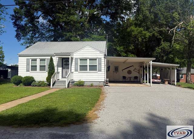 Property at 30 Newsome St, Mckenzie, TN 38201, 2 beds, 1 bath