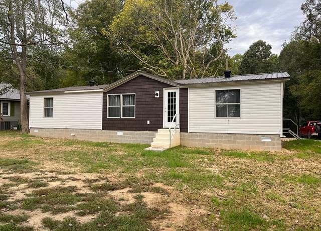 Property at 814 E Washington St, Paris, TN 38242, 3 beds, 2 baths
