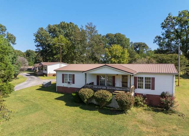 Property at 6139 Elkhorn Rd, Springville, TN 38256, 3 beds, 2 baths