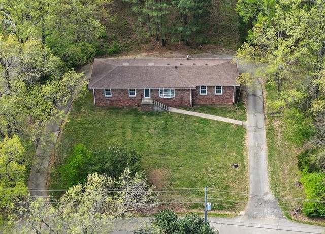 Property at 231 Valley View Rd, Dover, TN 37058, 4 beds, 2 baths