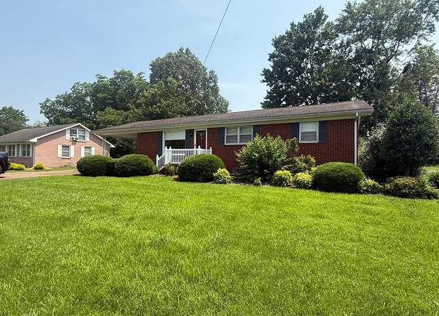 Property at 305 Jerome Dr, Paris, TN 38242, 3 beds, 2 baths