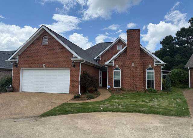 Property at 5 Weatherstone Dr, Jackson, TN 38305, 3 beds, 2 baths