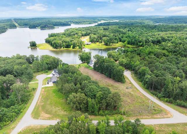 Property at Lot 17 Shoreline Dr, Huntingdon, TN 38344