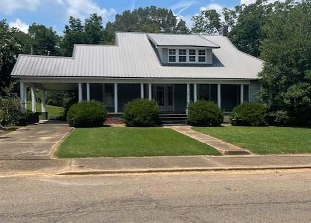 Property at 119 North Cedar St, Gleason, TN 38229, 4 beds, 3 baths