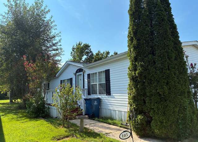 Property at 105 Indian Creek Dr, Paris, TN 38242, 3 beds, 2 baths