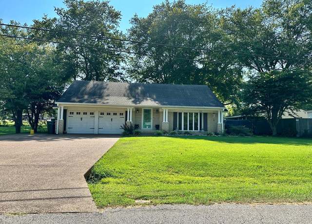 Property at 385 Armory St, Huntingdon, TN 38344, 4 beds, 2 baths
