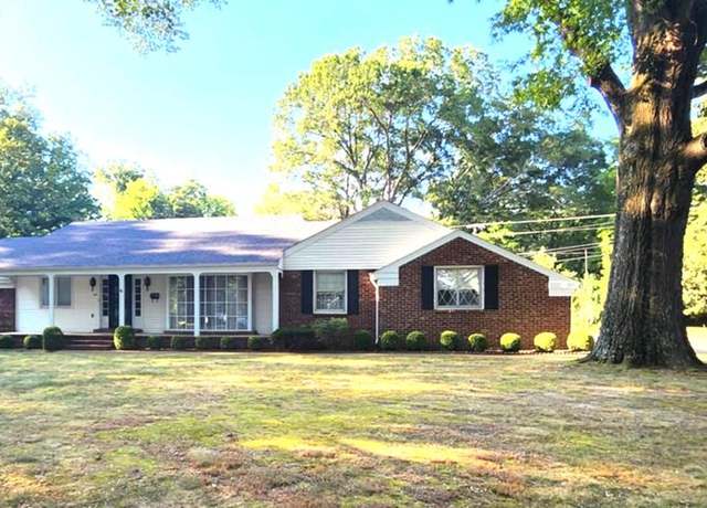 Property at 402 Whitehall Cr Cir, Paris, TN 38242, 3 beds, 2.5 baths