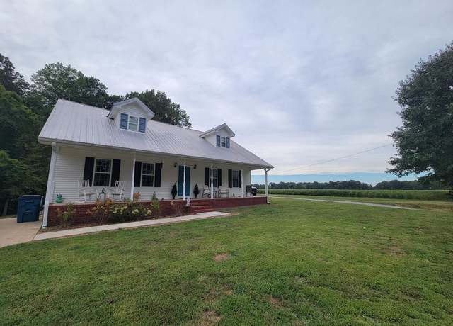 Property at 2836 Gate 3 Rd, Paris, TN 38242, 3 beds, 2.5 baths