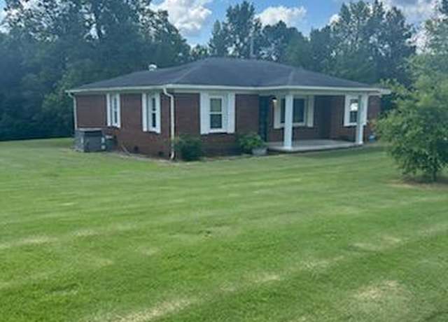 Property at 2550 Old Highway 69 South, Camden, TN 38320, 2 beds, 2 baths