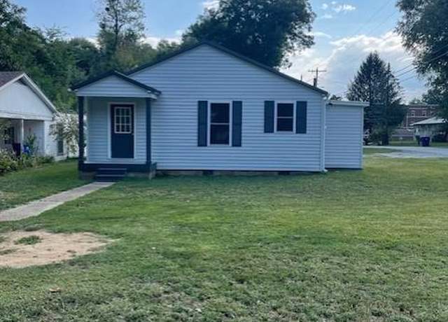 Property at 1114 Stonewall St, Mckenzie, TN 38201, 2 beds, 2 baths