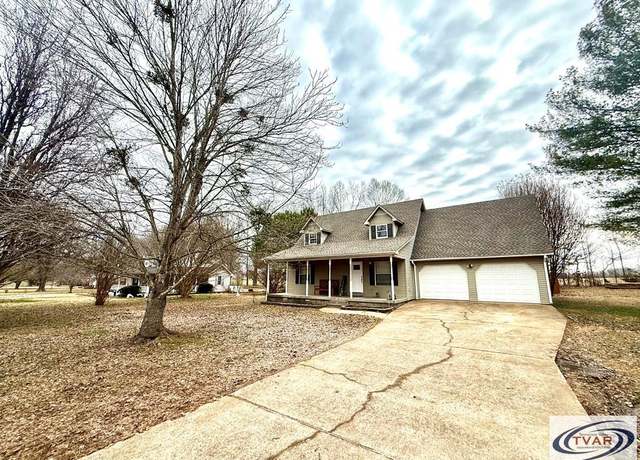 Property at 293 Clifty Village Ln, Paris, TN 38242, 3 beds, 2 baths