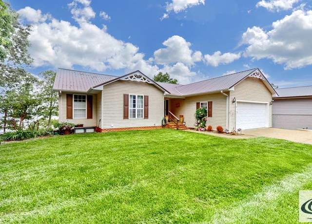 Property at 495 Shore Dr, Big Sandy, TN 38221, 4 beds, 3 baths