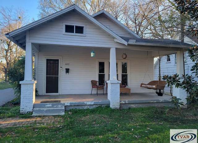 Property at 807 Richland St, Paris, TN 38242, 2 beds, 1 bath