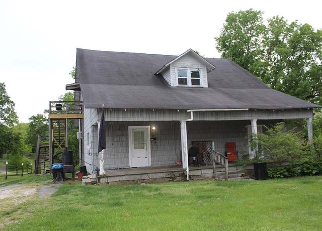 Property at 20100 East Main St, Huntingdon, TN 38344, 4 beds, 3 baths