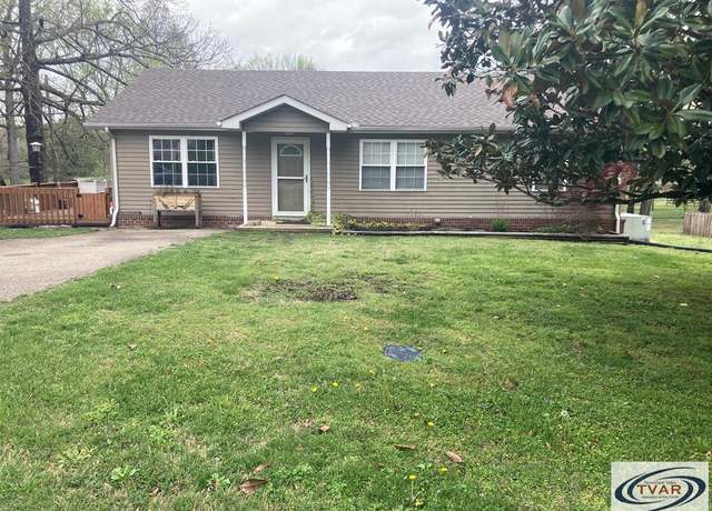 Property at 401 Betty St, Paris, TN 38242, 3 beds, 2 baths