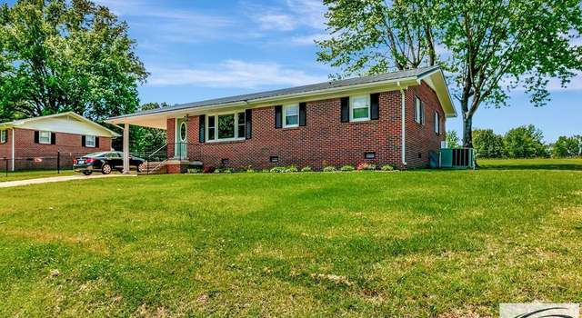 Photo of 110 Rosewood Dr, Greenfield, TN 38230