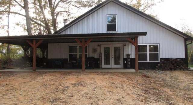 Photo of 422 Preacher Brown Rd, Bruceton, TN 38317