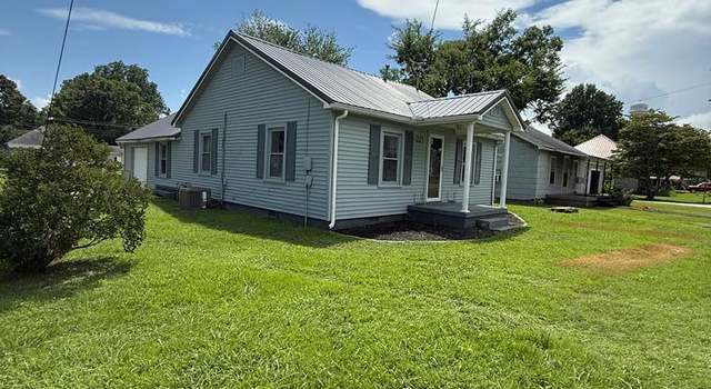 Photo of 225 E Chestnut St, Puryear, TN 38251