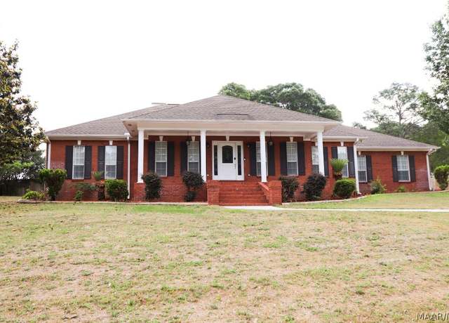 Property at 435 Oak Lake Dr, Enterprise, AL 36330, 3 beds, 2.5 baths