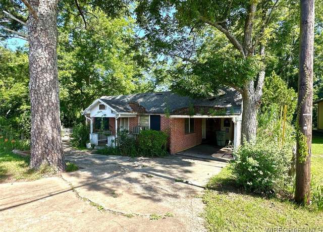 Property at 641 Glover Ave, Enterprise, AL 36330