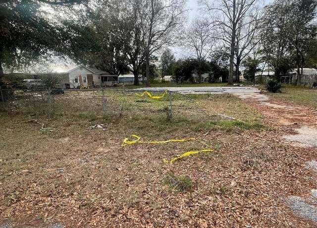 Property at 109 Rebecca Ln, Newton, AL 36352