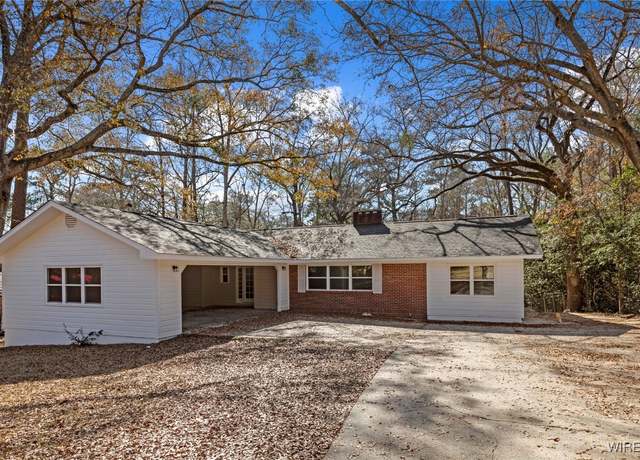 Property at 102 Pinehurst Dr, Enterprise, AL 36330, 3 beds, 2 baths