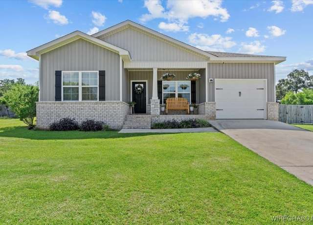 Property at 214 Elkwood Dr, Midland City, AL 36350, 3 beds, 2 baths