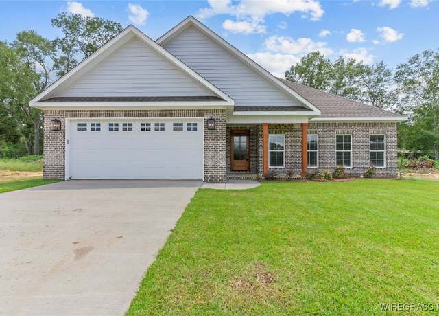 Property at 225 Masters Cir, Enterprise, AL 36330, 4 beds, 2.5 baths