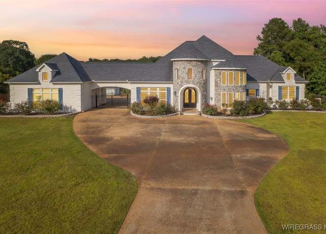 Property at 437 County Road 561, Enterprise, AL 36330, 4 beds, 3 baths