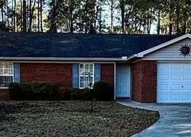 Property at 327 Ridgewood Dr, Daleville, AL 36322, 3 beds, 2 baths