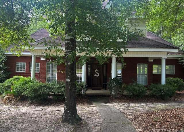 Property at 106 Still Water Dr, Enterprise, AL 36330, 3 beds, 2.5 baths