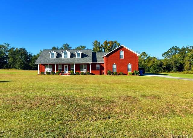 Property at 129 County Road 679 Rd, Coffee Springs, AL 36318, 4 beds, 3 baths