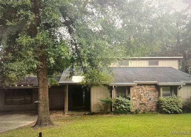 Property at 212 Banach Ct, Ozark, AL 36360, 3 beds, 2 baths
