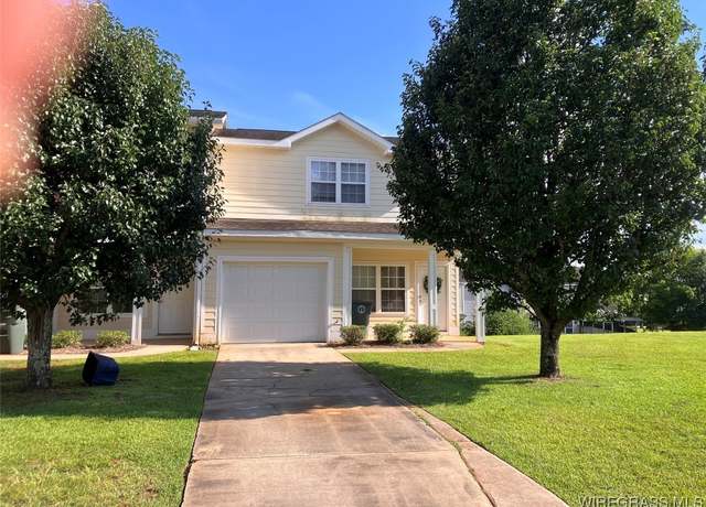 Property at 33 Courtyard Way, Enterprise, AL 36330, 3 beds, 2.5 baths