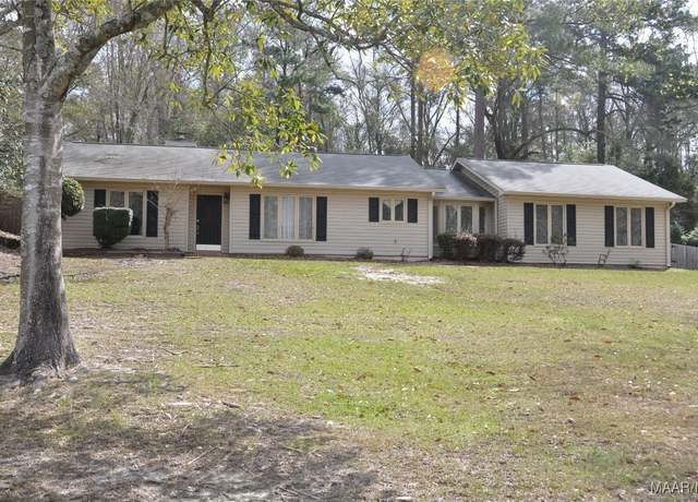 Property at 106 Barbara Dr, Enterprise, AL 36330, 3 beds, 2 baths