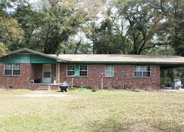 Property at 1389 Reese Ave, Elba, AL 36323, 4 beds, 2 baths