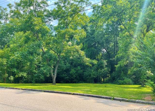Property at 213 Cherry Hill Rd, Enterprise, AL 36330