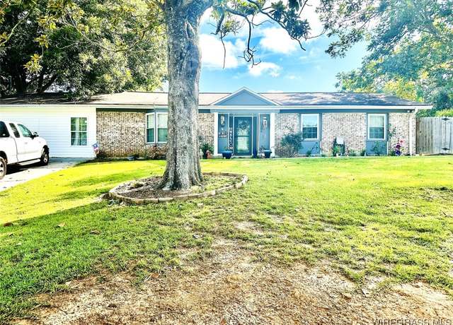 Property at 106 W Carnegie Ln, Enterprise, AL 36330, 5 beds, 3 baths